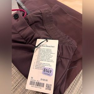 Lulu lemon lab pants